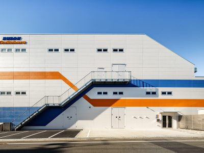 01_東面外観_1094